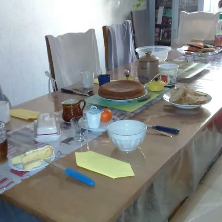 בית אירוח Chez Maheva Aulnat